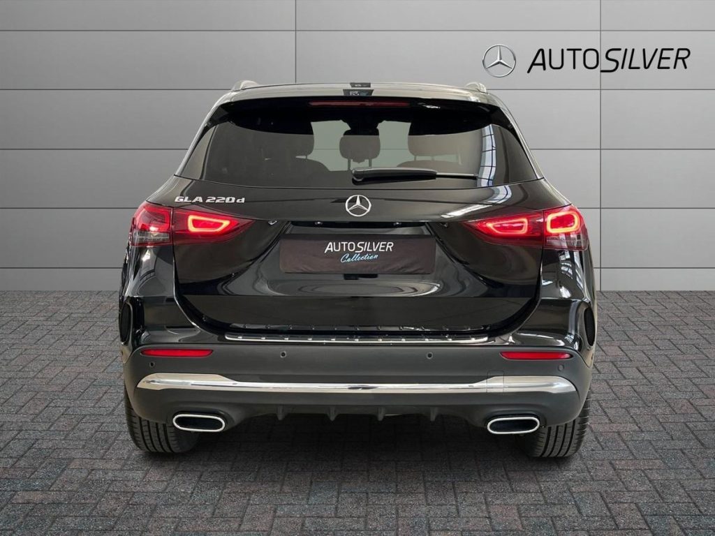 MERCEDES-BENZ GLA 220 d Automatic Premium - 4