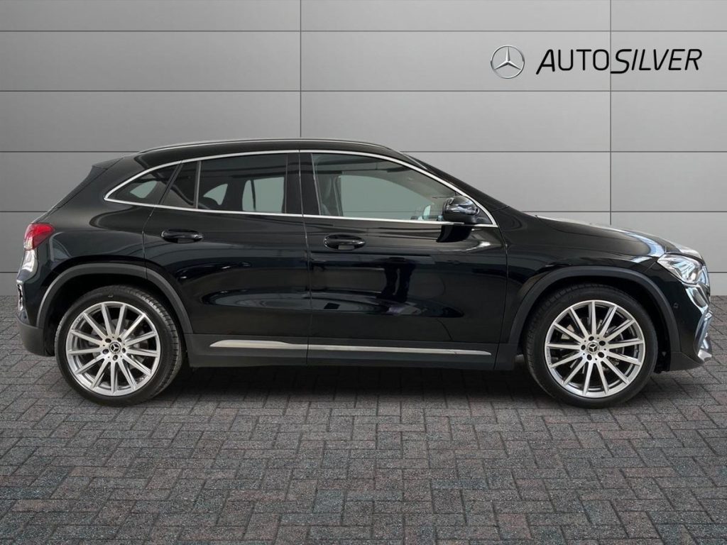 MERCEDES-BENZ GLA 220 d Automatic Premium - 5
