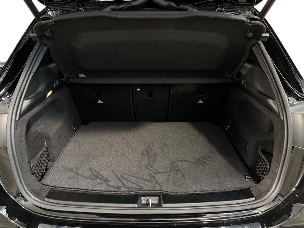 MERCEDES-BENZ GLA 220 d Automatic Premium - 13