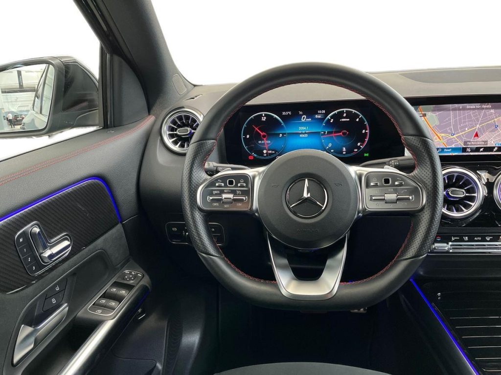 MERCEDES-BENZ GLA 220 d Automatic Premium - 11