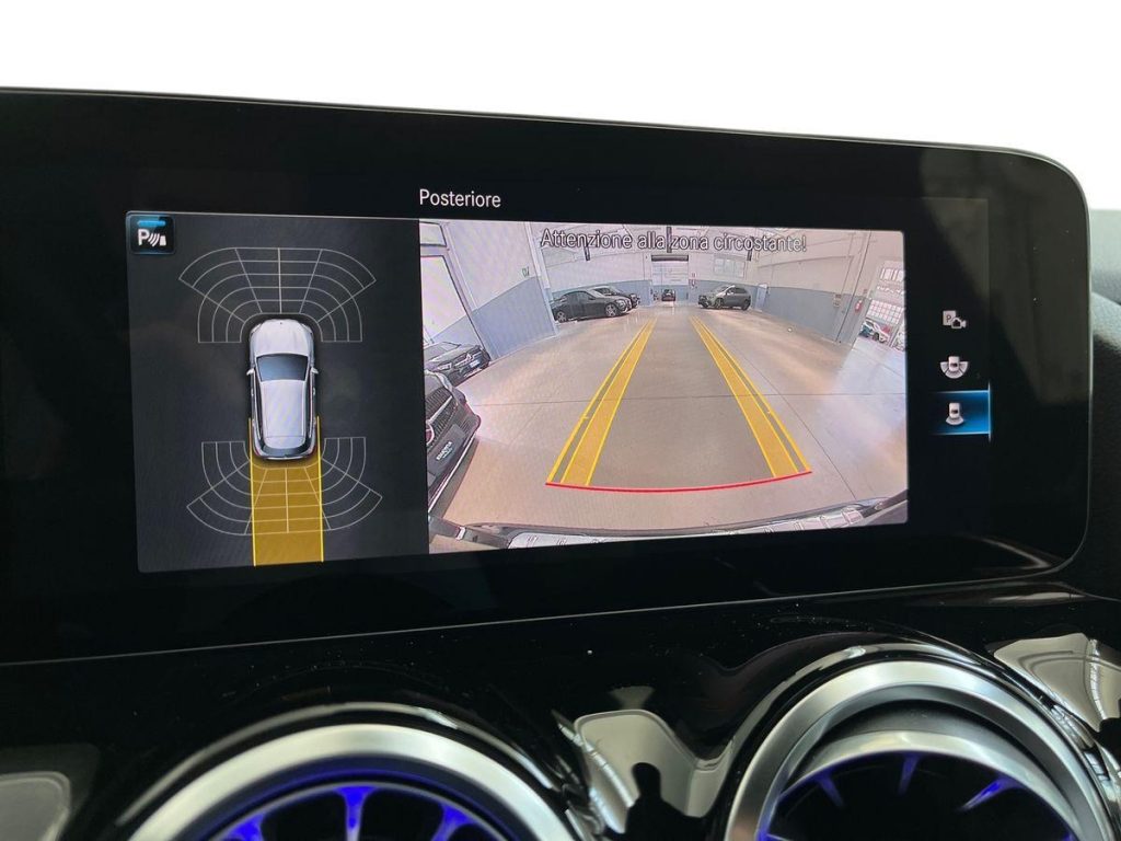 MERCEDES-BENZ GLA 220 d Automatic Premium - 12