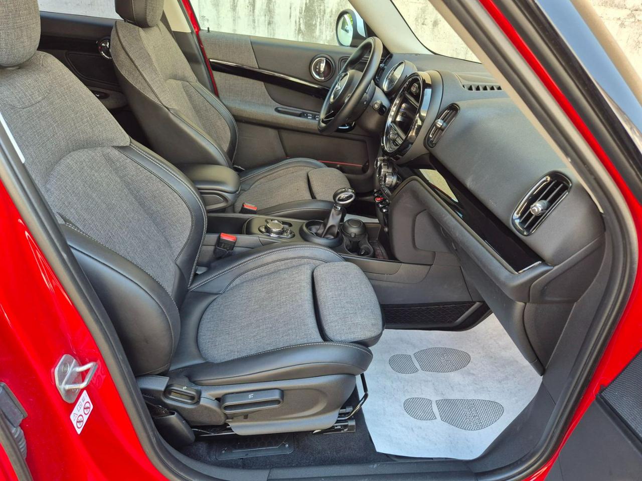 MINI Countryman 2.0 Cooper D Hype Countryman - 14