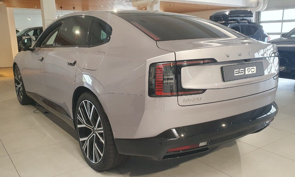 VOLVO ES90 Single Motor Extended Range Ultra - Foto 3