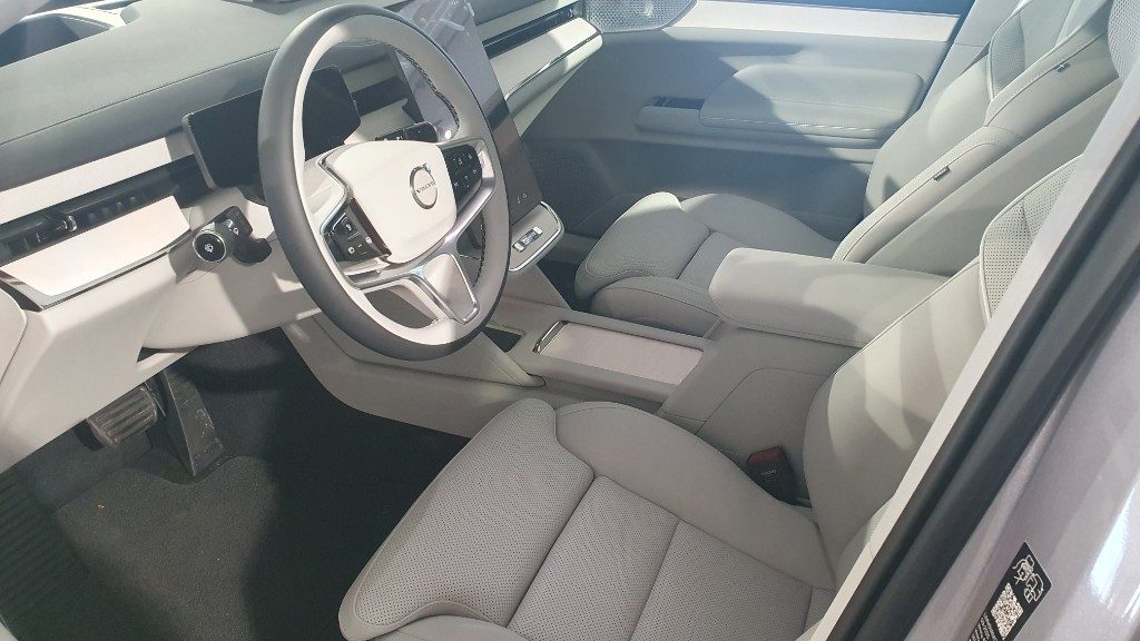 VOLVO ES90 Single Motor Extended Range Ultra - Foto 4