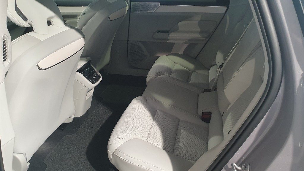 VOLVO ES90 Single Motor Extended Range Ultra - Foto 5