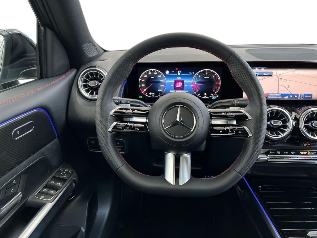 MERCEDES-BENZ GLB 200 d Automatic AMG Line Premium - 11