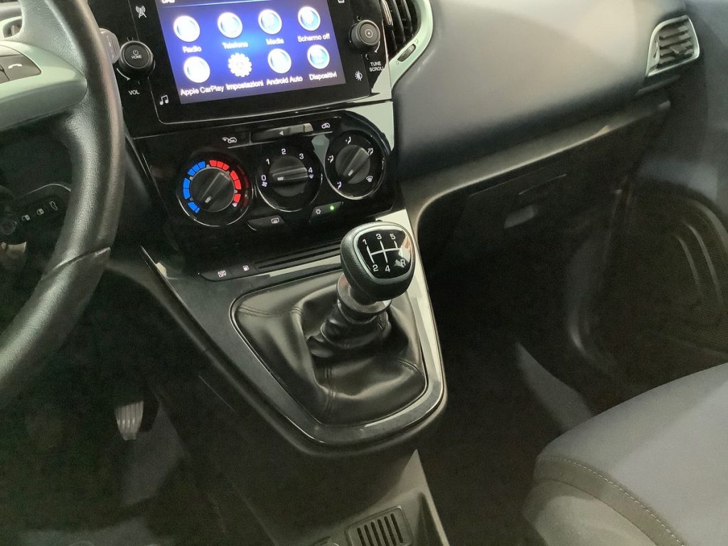 LANCIA Ypsilon 1.2 69 CV 5 porte GPL Ecochic - 8