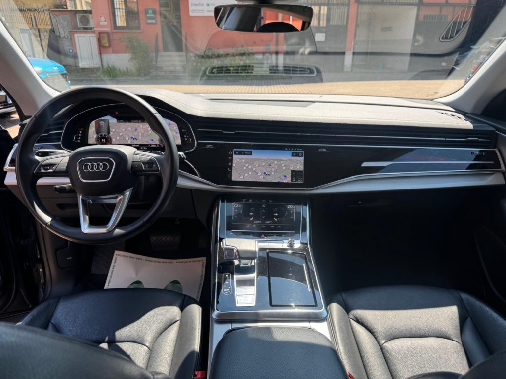 AUDI Q8 50 TDI 286 CV quattro tiptronic SPORT S-LINE - 9