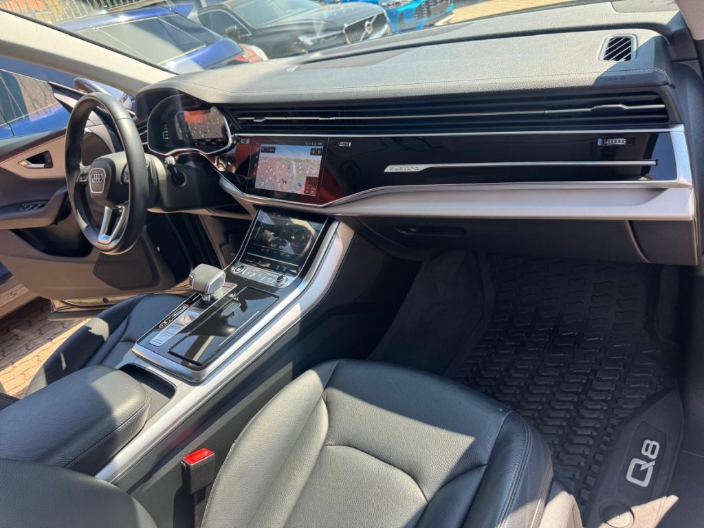 AUDI Q8 50 TDI 286 CV quattro tiptronic SPORT S-LINE - 23