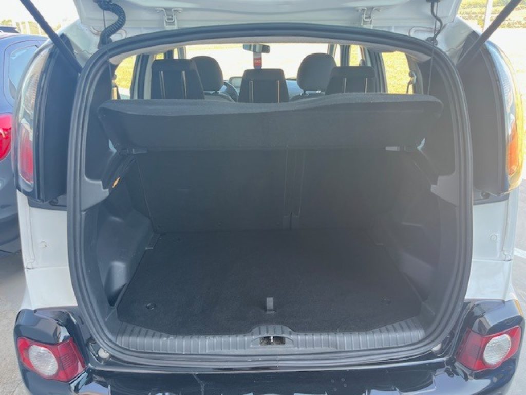 CITROEN C3 Picasso 1.6 HDi 90 Seduction - 19