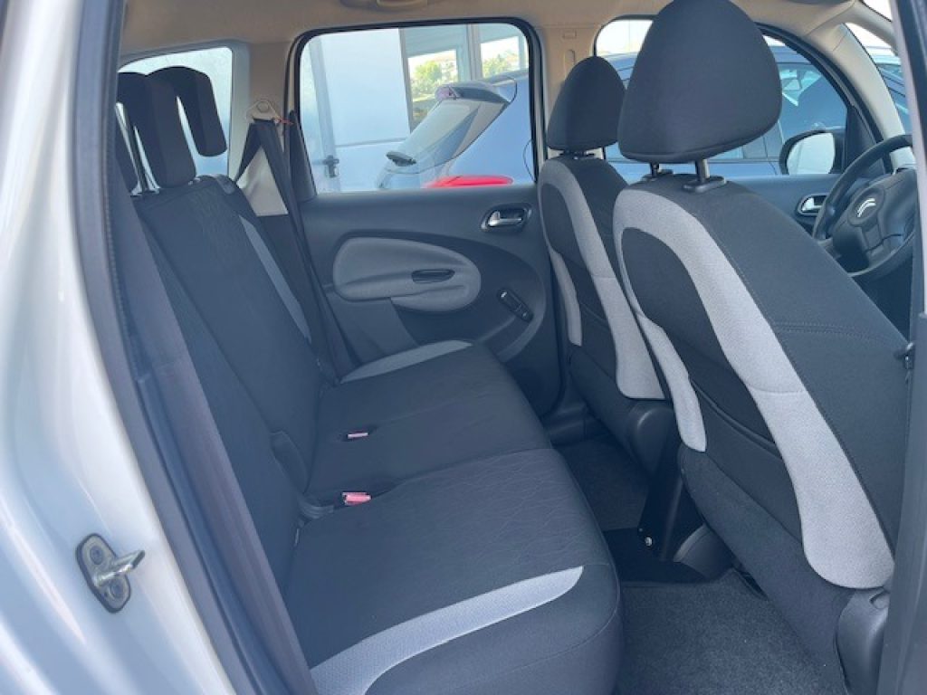 CITROEN C3 Picasso 1.6 HDi 90 Seduction - 21