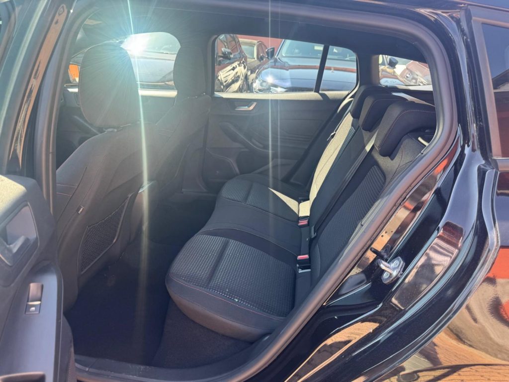 FORD Focus 1.0 EcoBoost Hybrid 155 CV Powershift SW ST-Line X - 15