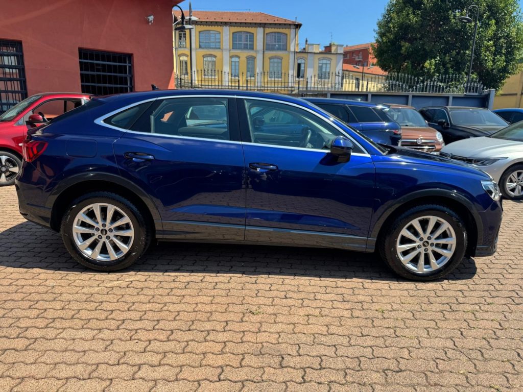 AUDI Q3 SPB 35 TDI S tronic Business Plus - 4