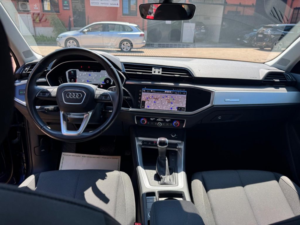 AUDI Q3 SPB 35 TDI S tronic Business Plus - 9