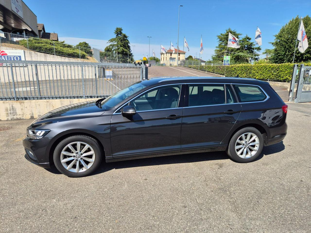 VOLKSWAGEN Passat Variant 2.0 TDI SCR EVO DSG Business - 3