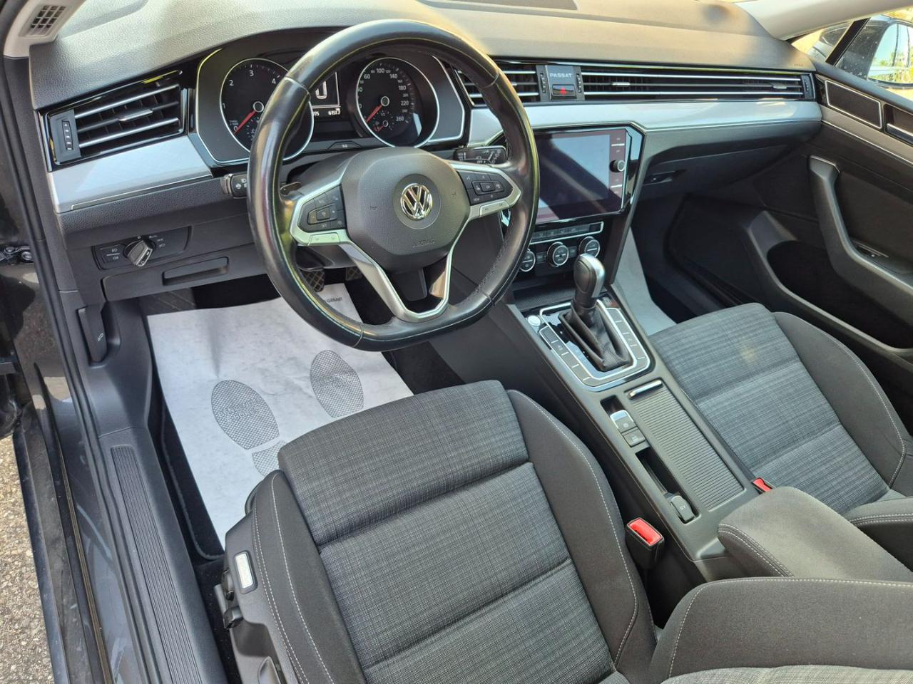 VOLKSWAGEN Passat Variant 2.0 TDI SCR EVO DSG Business - 10