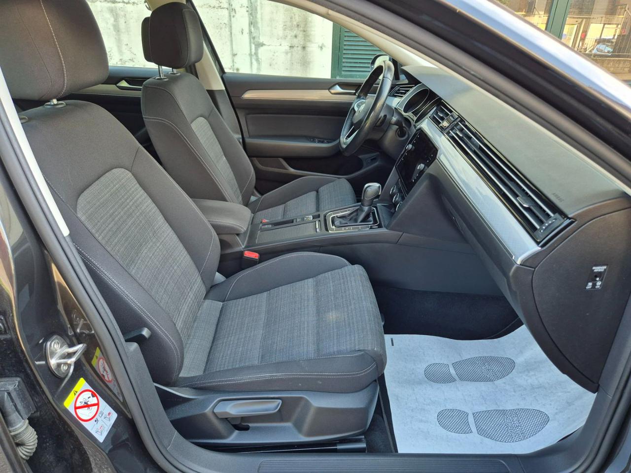 VOLKSWAGEN Passat Variant 2.0 TDI SCR EVO DSG Business - 14