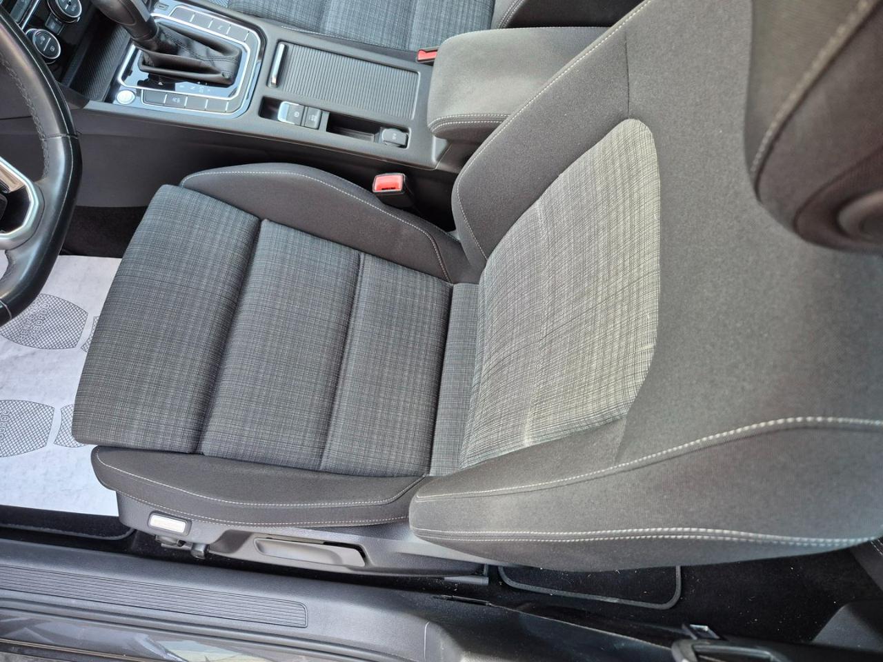 VOLKSWAGEN Passat Variant 2.0 TDI SCR EVO DSG Business - 11