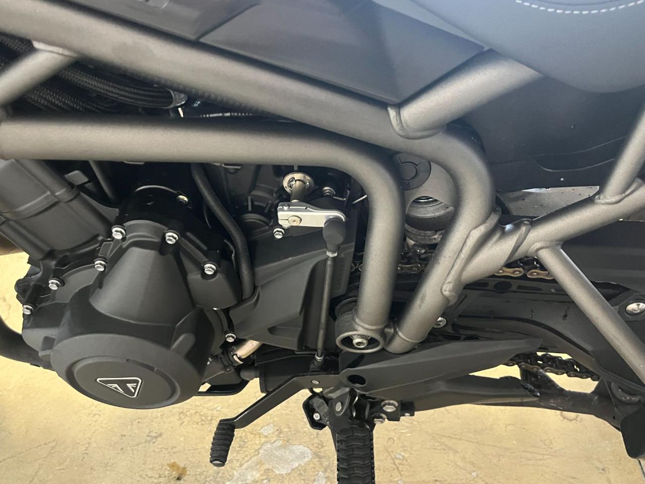 TRIUMPH Tiger 800 XRx XRX 800 - 9