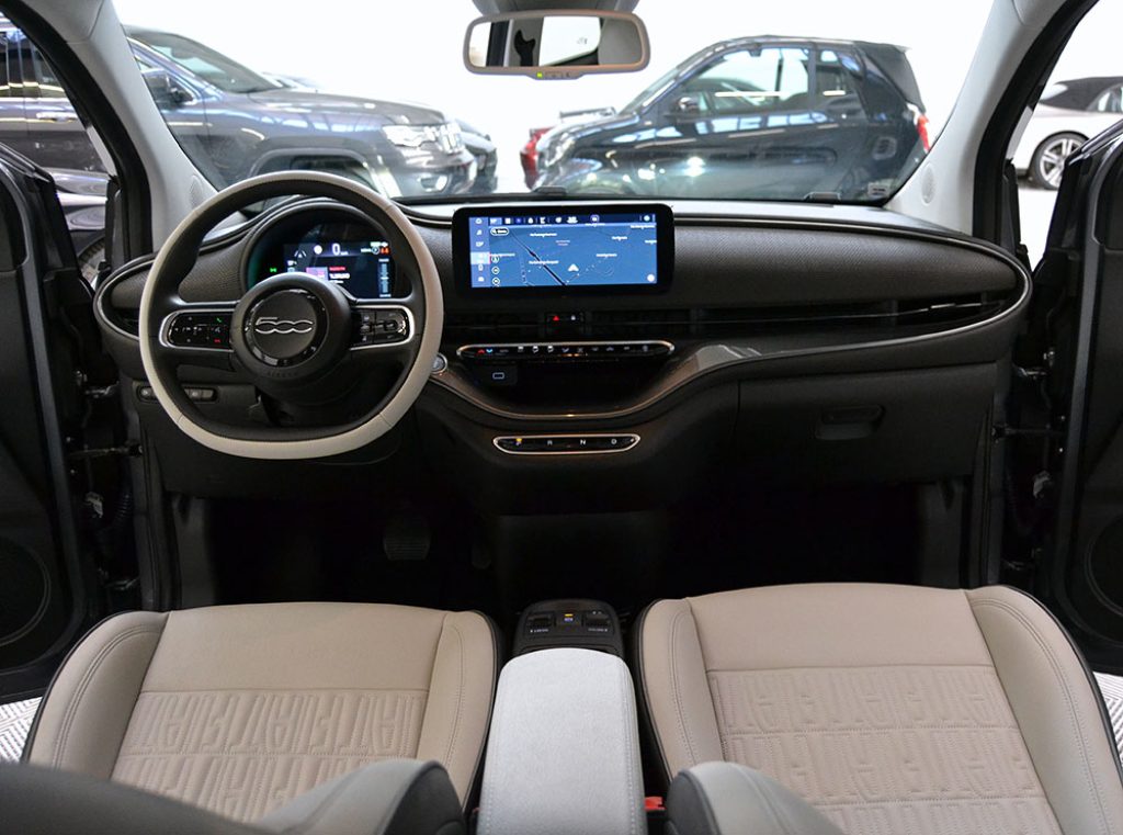 FIAT 500e 42 kWh La Prima by Bocelli  KM 9.000  ** - 6