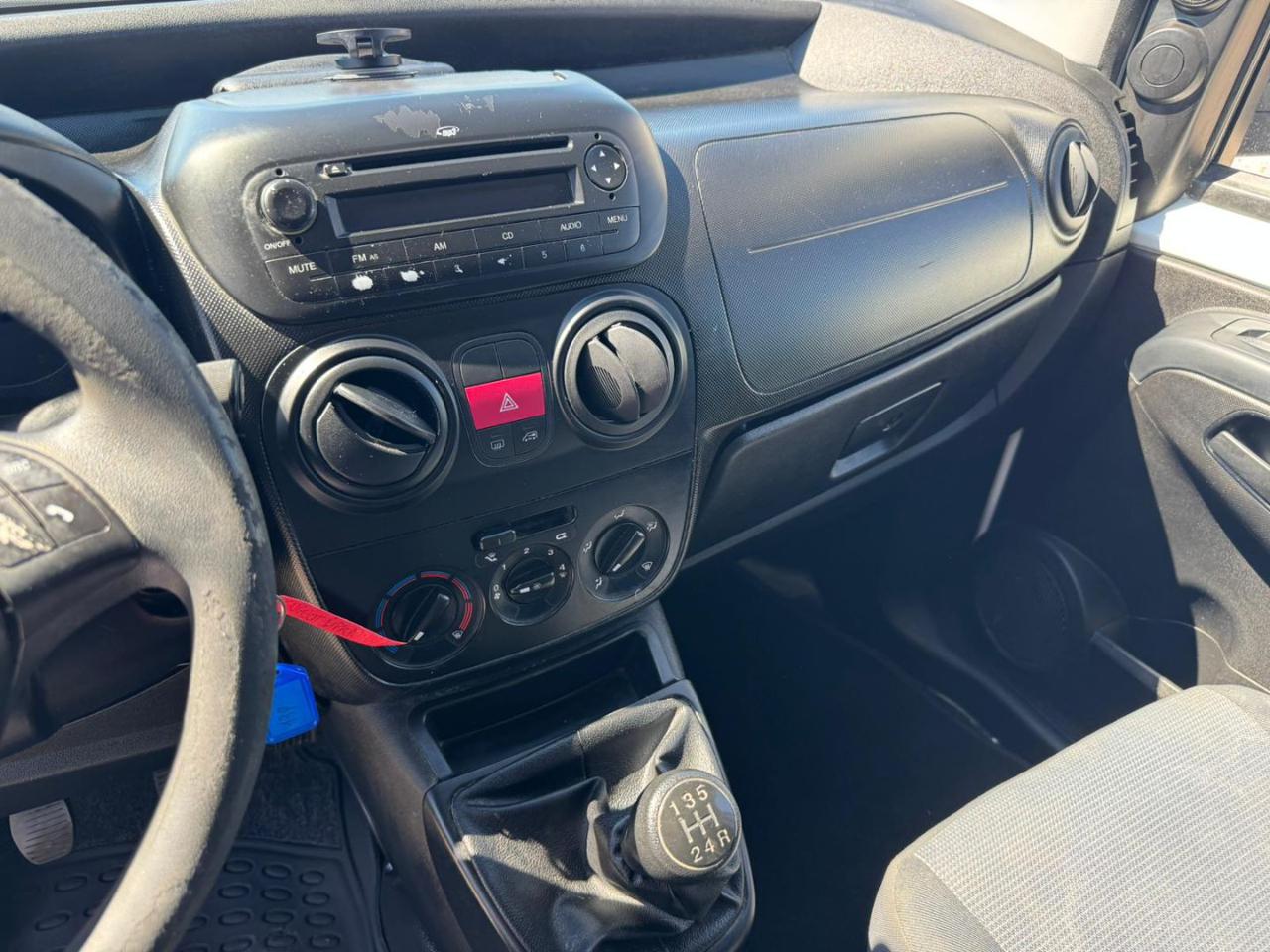 PEUGEOT Bipper 1.3 HDi 75CV Basis - 10