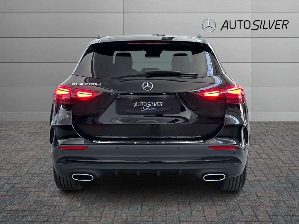MERCEDES-BENZ GLA 200 d Automatic AMG Line Advanced Plus - 4