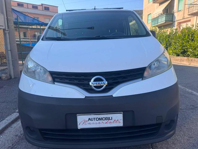 NISSAN NV200 Bianco pastello