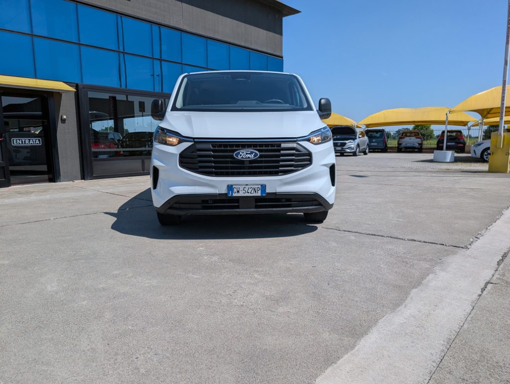 FORD Transit Custom 320 2.0 EcoBlue 136CV PL Trend 9 POSTI - 18