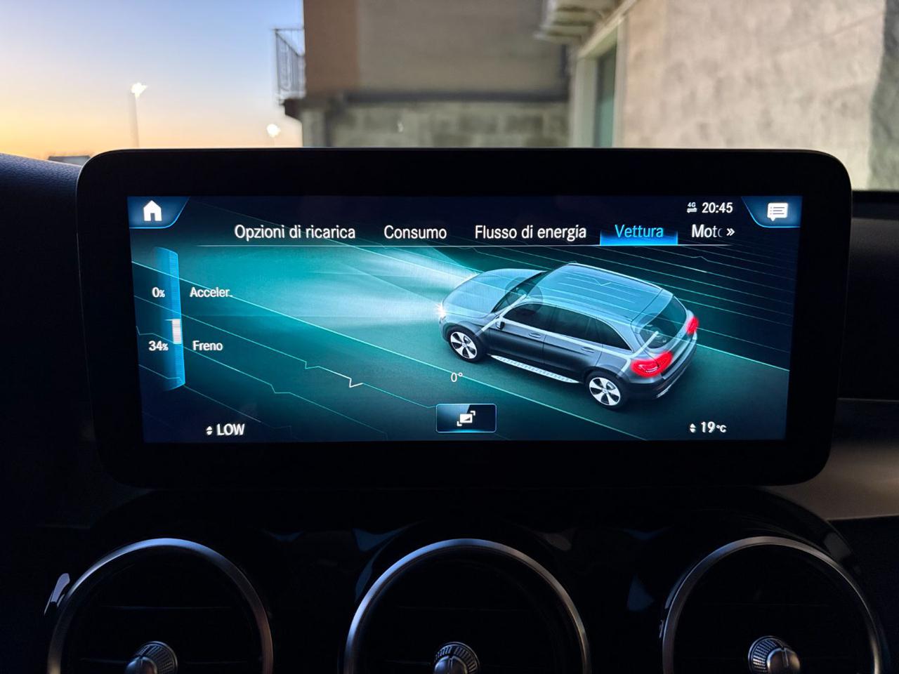 MERCEDES-BENZ GLC 300 de 4Matic Plug-in hybrid Sport. - 35
