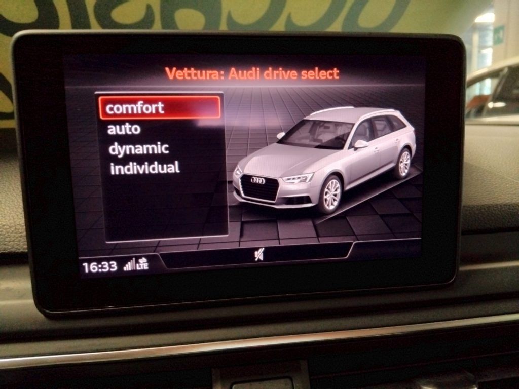 AUDI A4 Avant 30 TDI S tr. Busin. EVO 17C/GRIMALDI SP.DAY - 24