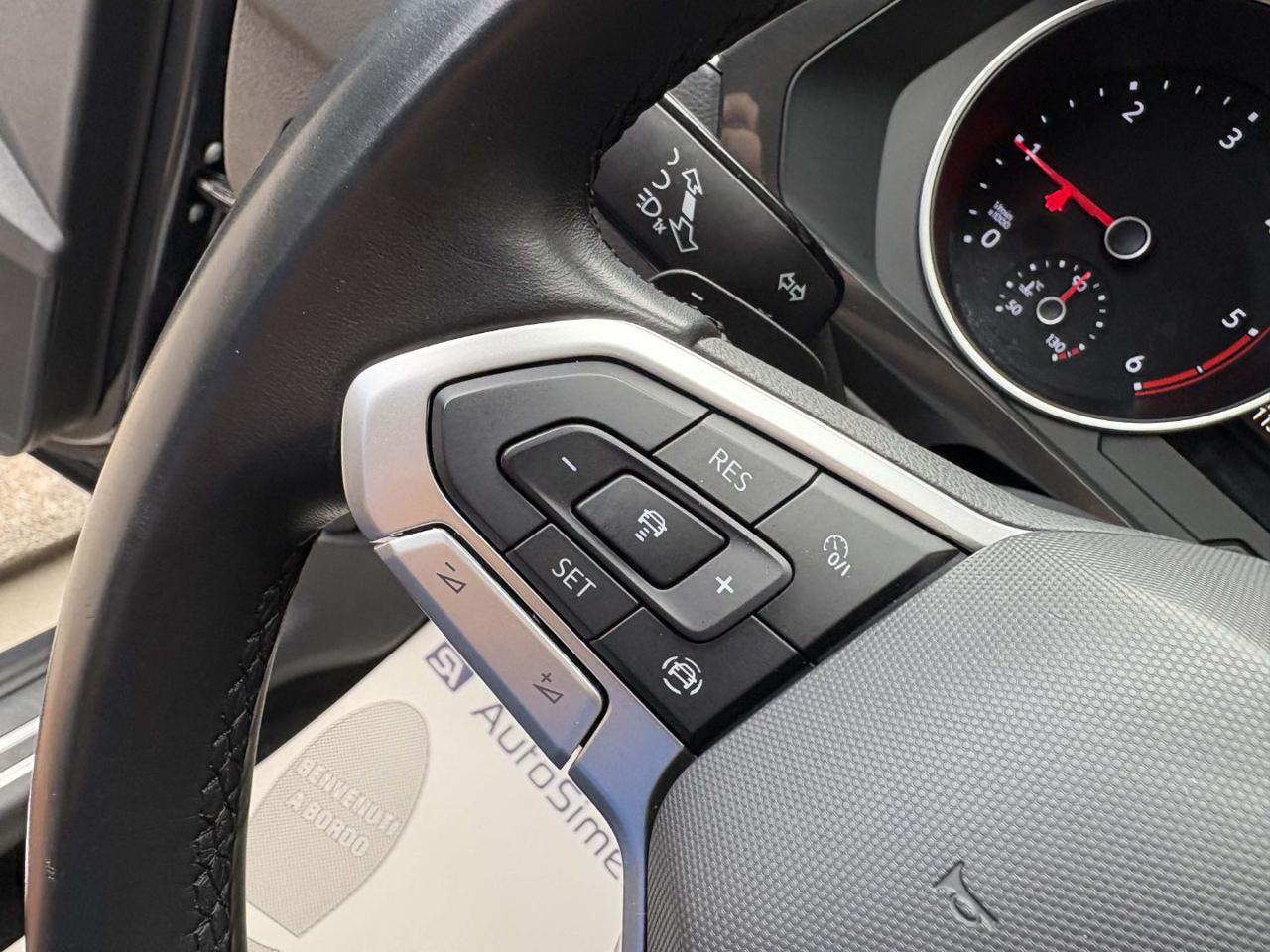 VOLKSWAGEN Tiguan 2.0 TDI 150 CV SCR DSG Life - 18