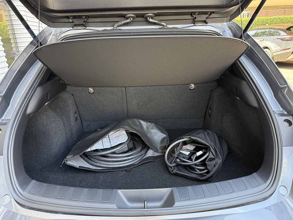 LEXUS UX Full Electric 300e 54,3kWh Premium PREZZO REALE - 31