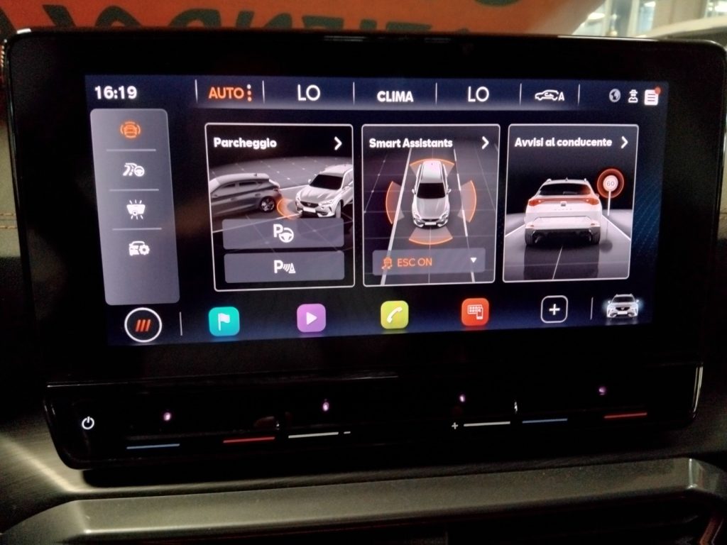 CUPRA Formentor 1.5 TSI DSG 19 VIDEO C/GRIMALDI SPECIAL DAY - 25