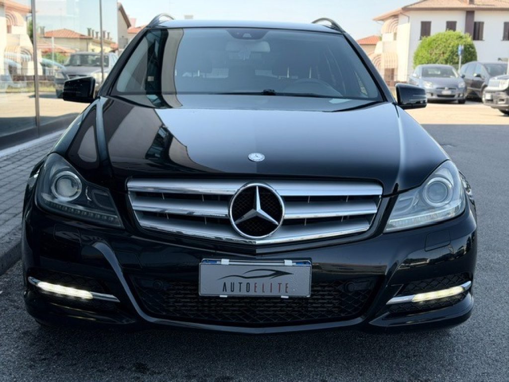 Clicca per ingrandire C 220 - CDI 170cv S.W. BlueEFFICIENCY Executive