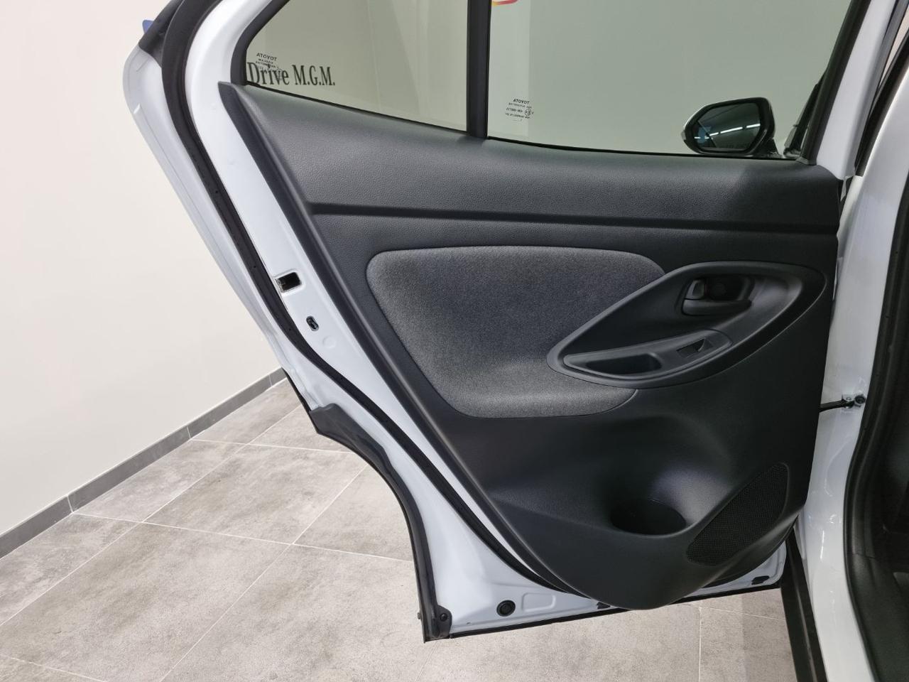 TOYOTA Yaris Cross 1.5 Hybrid 5p. E-CVT Trend - 22