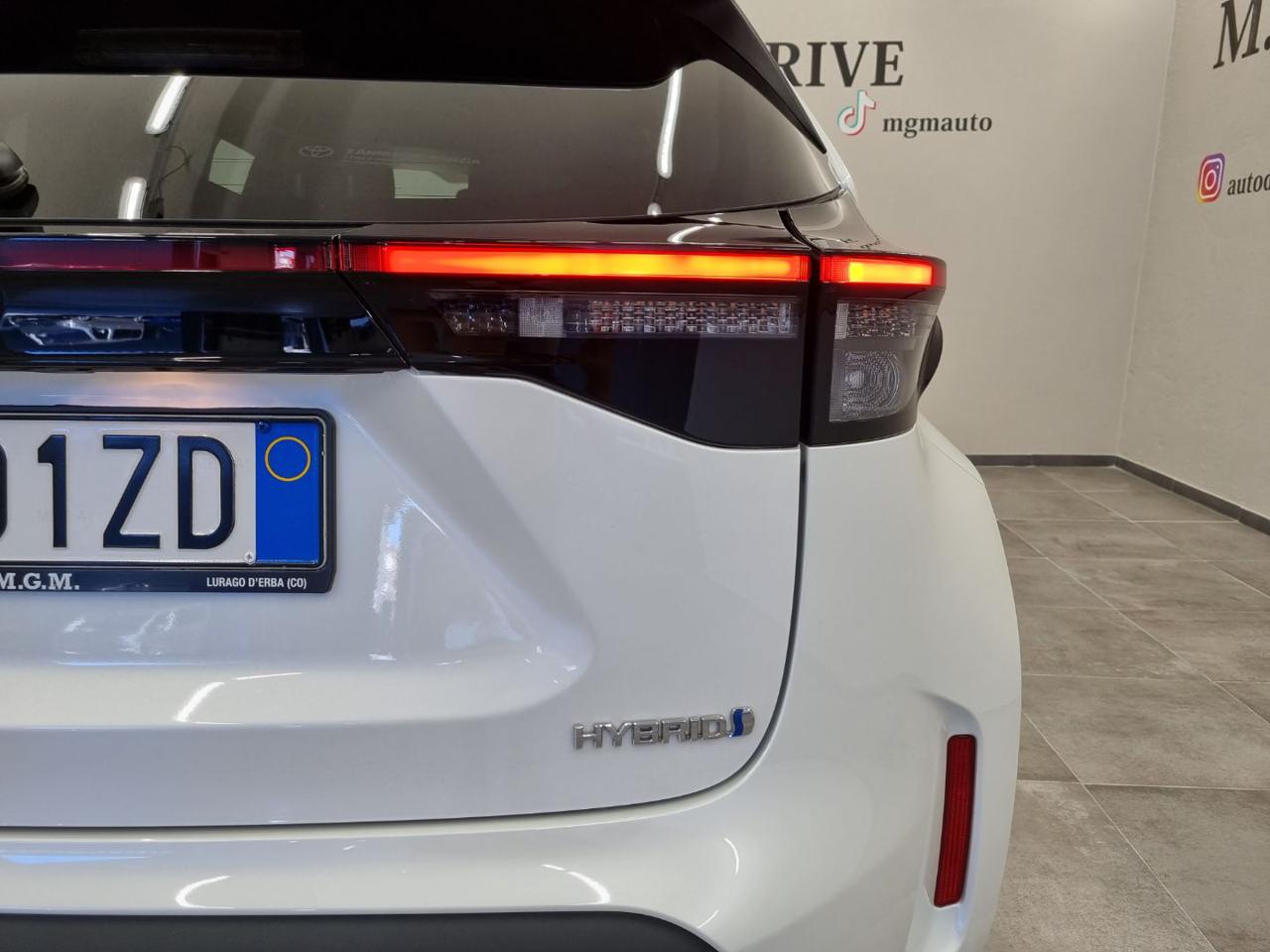 TOYOTA Yaris Cross 1.5 Hybrid 5p. E-CVT Trend - 24