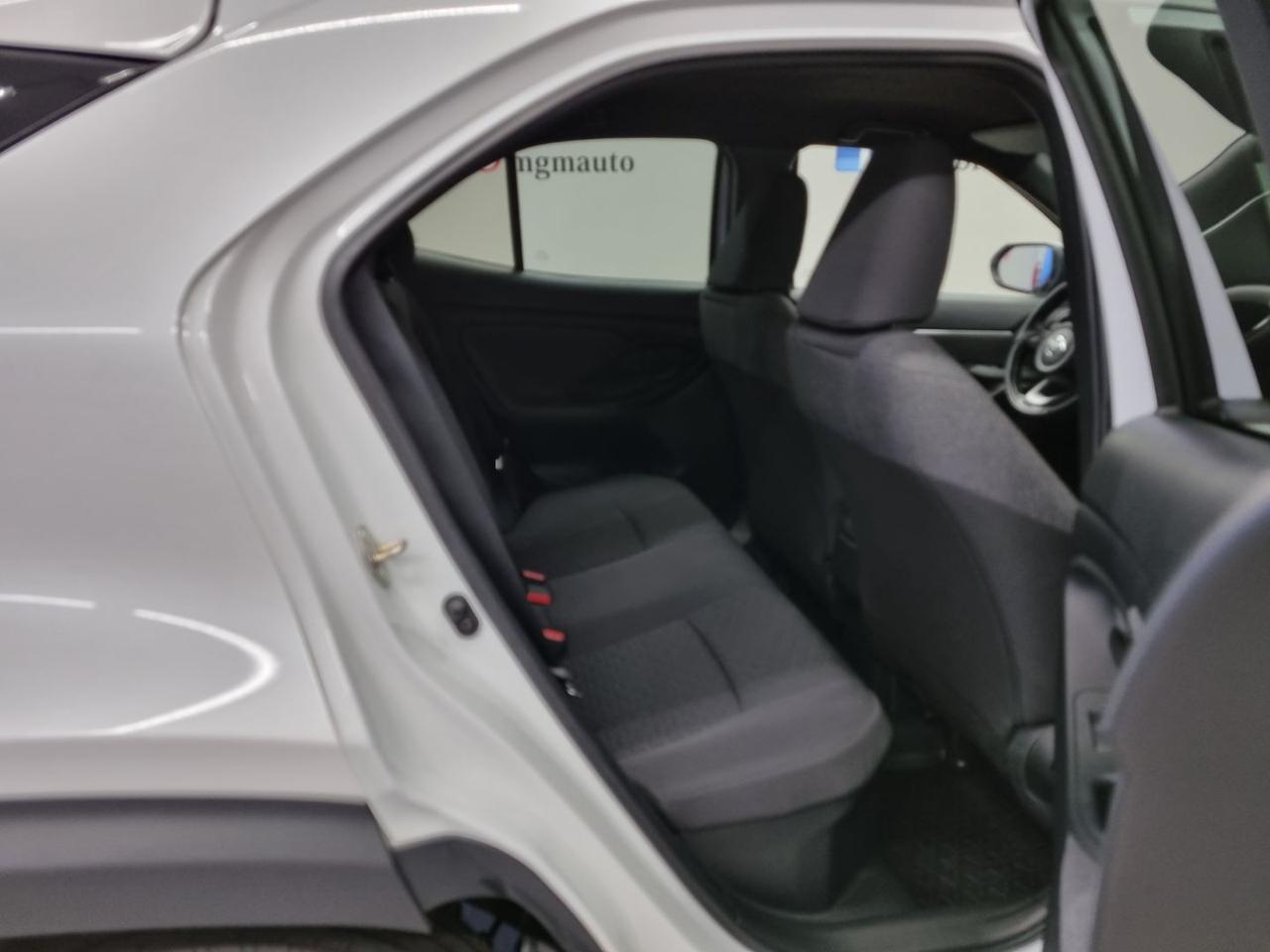 TOYOTA Yaris Cross 1.5 Hybrid 5p. E-CVT Trend - 25