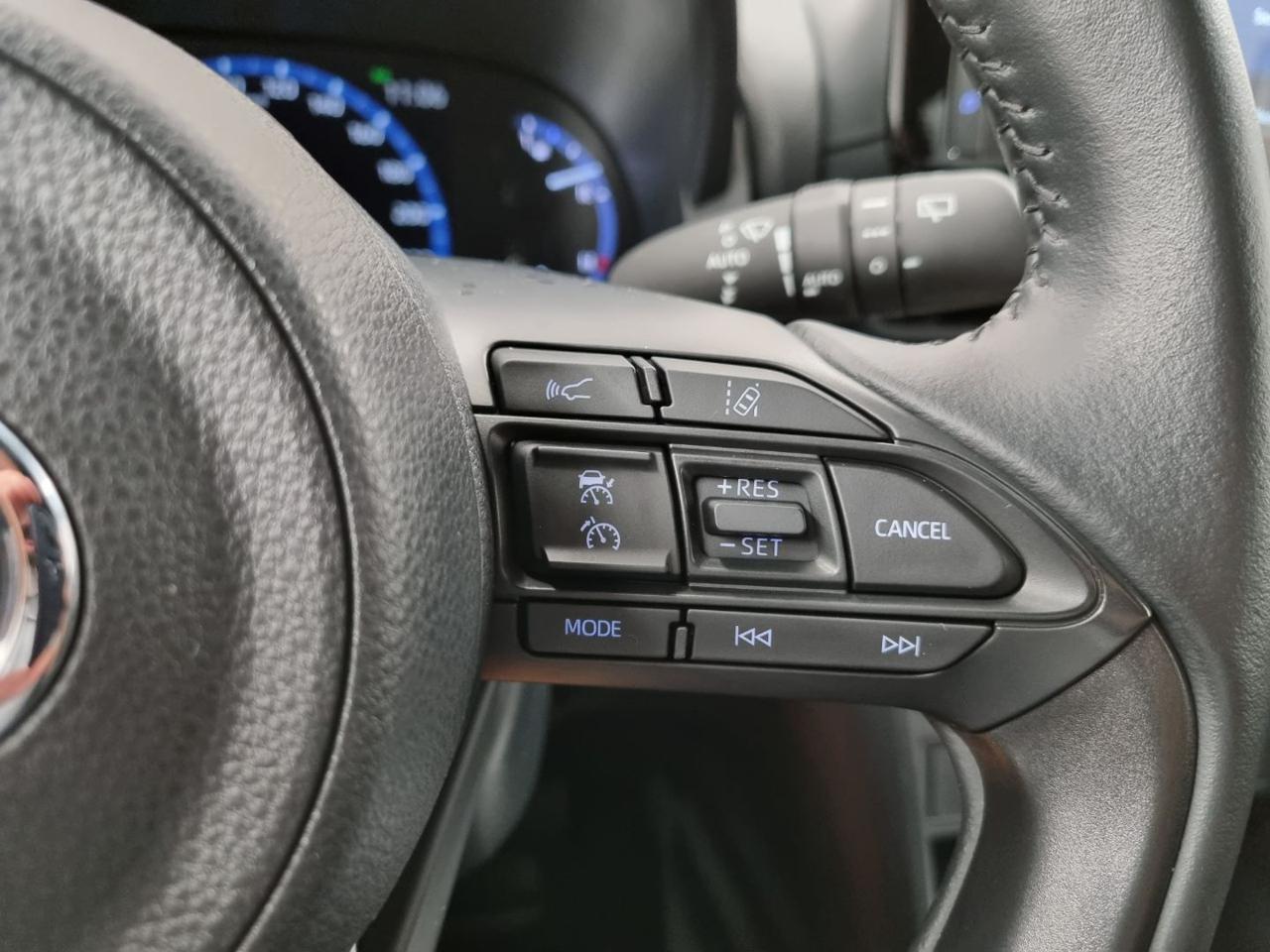 TOYOTA Yaris Cross 1.5 Hybrid 5p. E-CVT Trend - 18