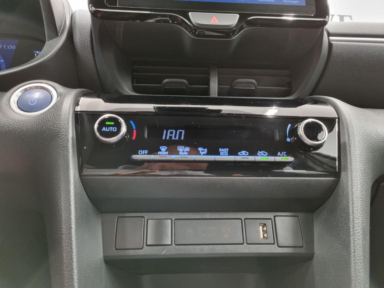TOYOTA Yaris Cross 1.5 Hybrid 5p. E-CVT Trend - 16