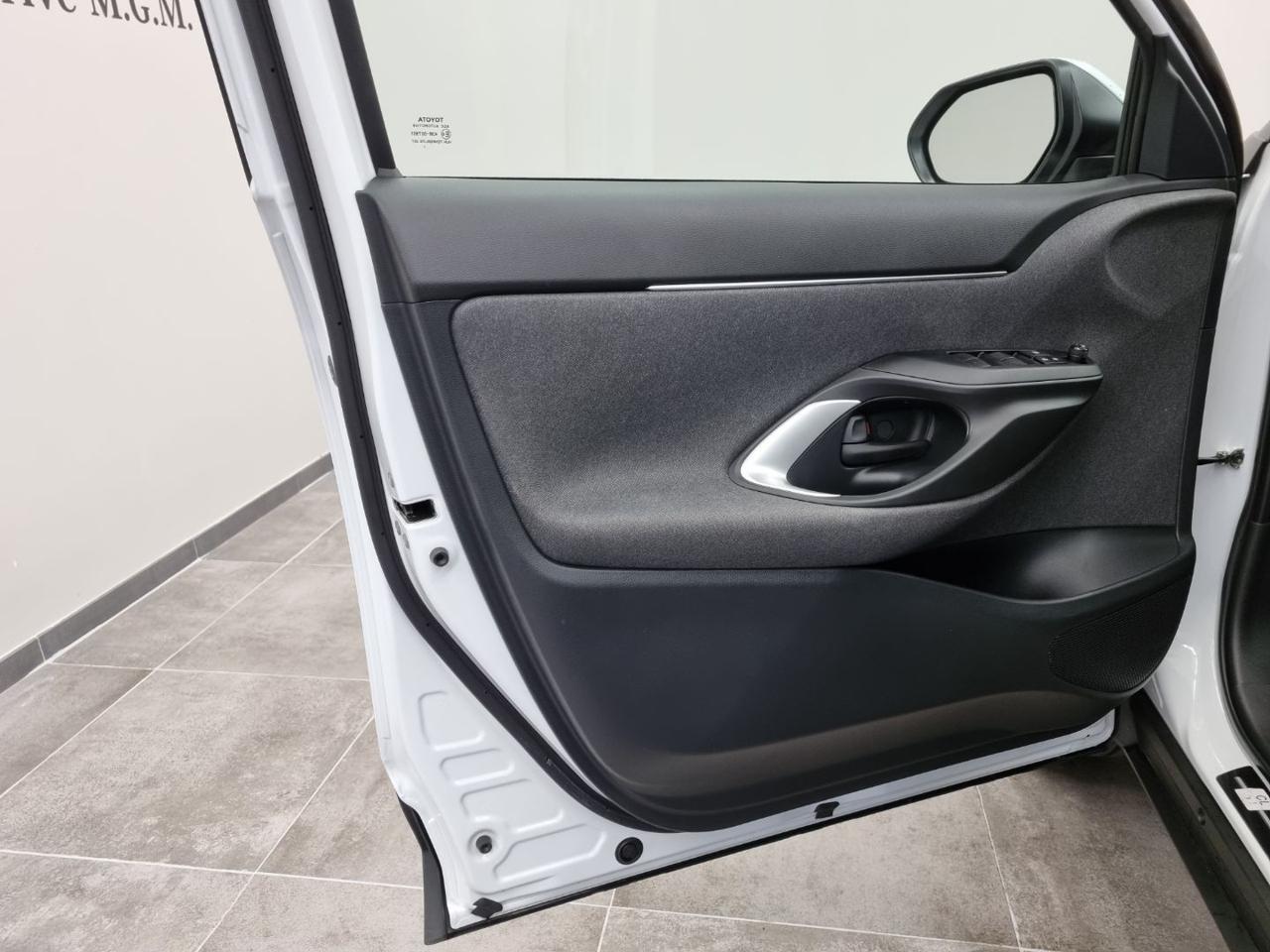 TOYOTA Yaris Cross 1.5 Hybrid 5p. E-CVT Trend - 23