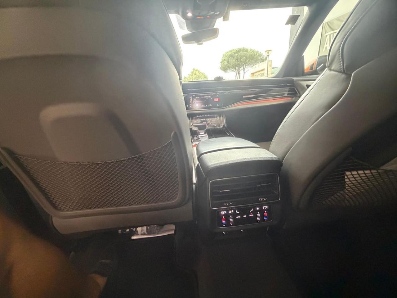 AUDI Q8 50 TDI 286 CV quattro tiptronic Sport - 10