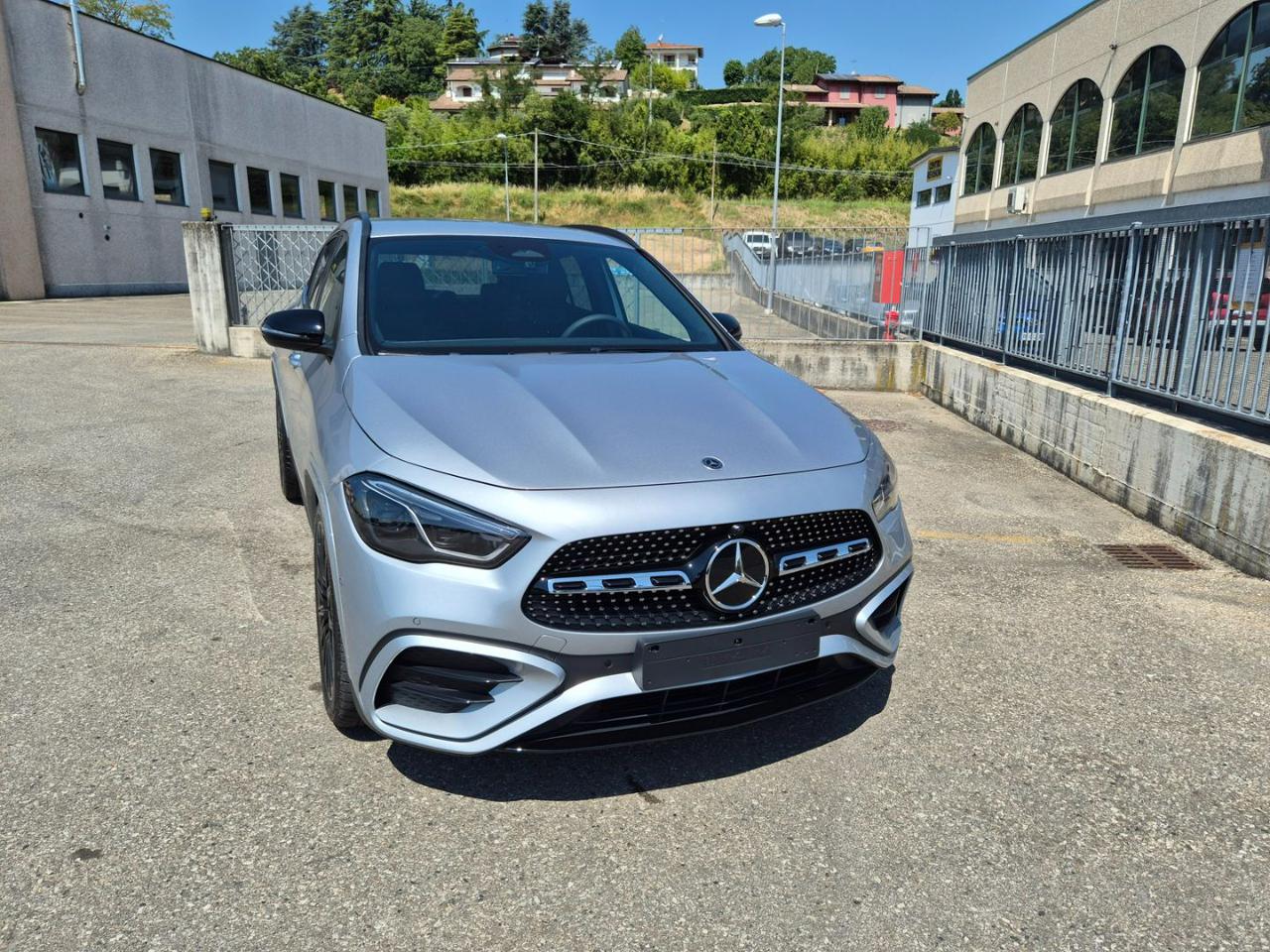MERCEDES-BENZ G LA GLA 200 d AMG Line Extra - 4