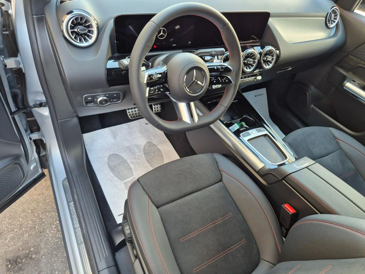 MERCEDES-BENZ G LA GLA 200 d AMG Line Extra - 10