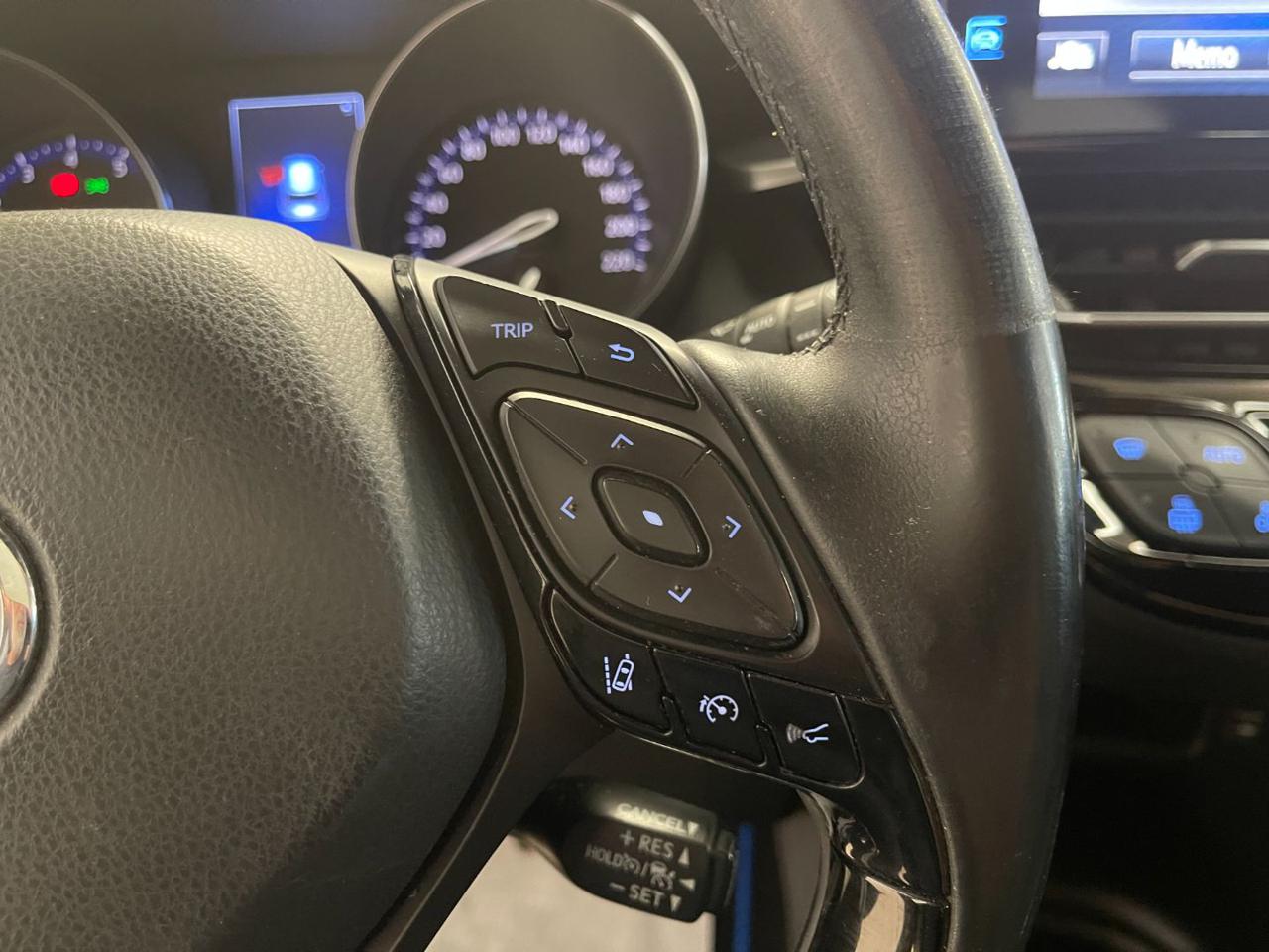 C-HR 21