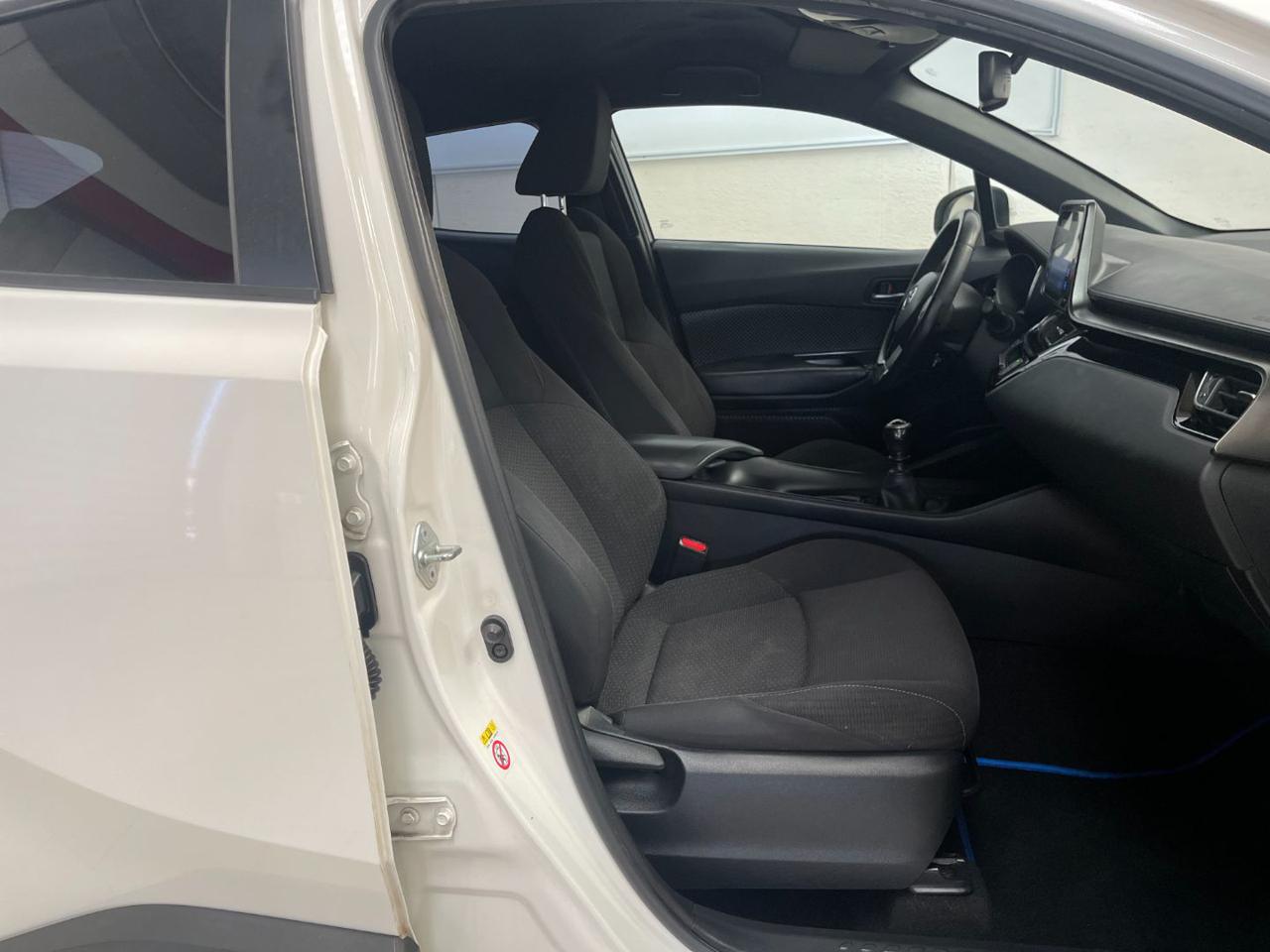 C-HR 14