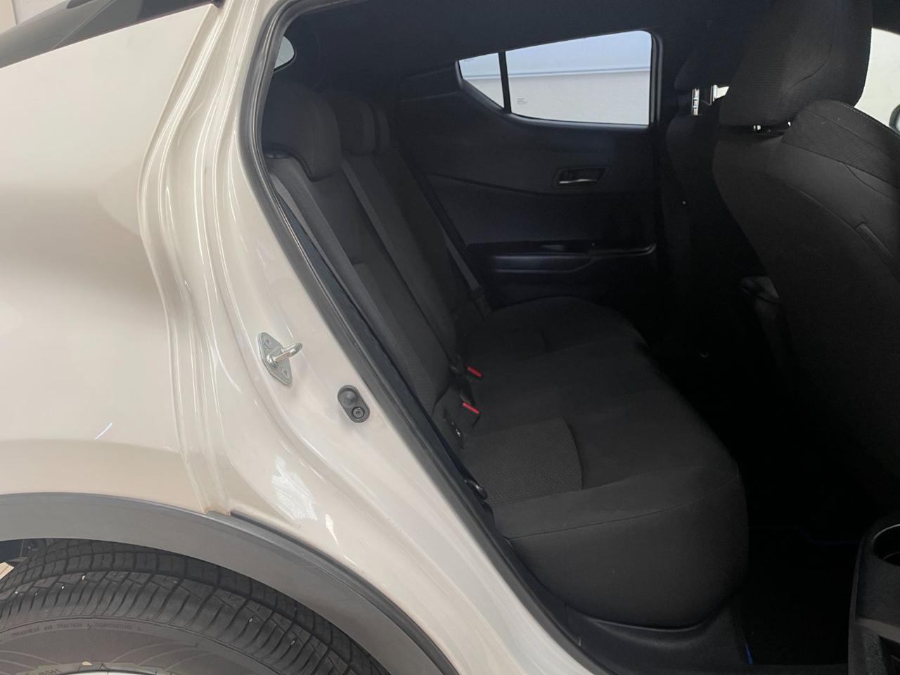 C-HR 13