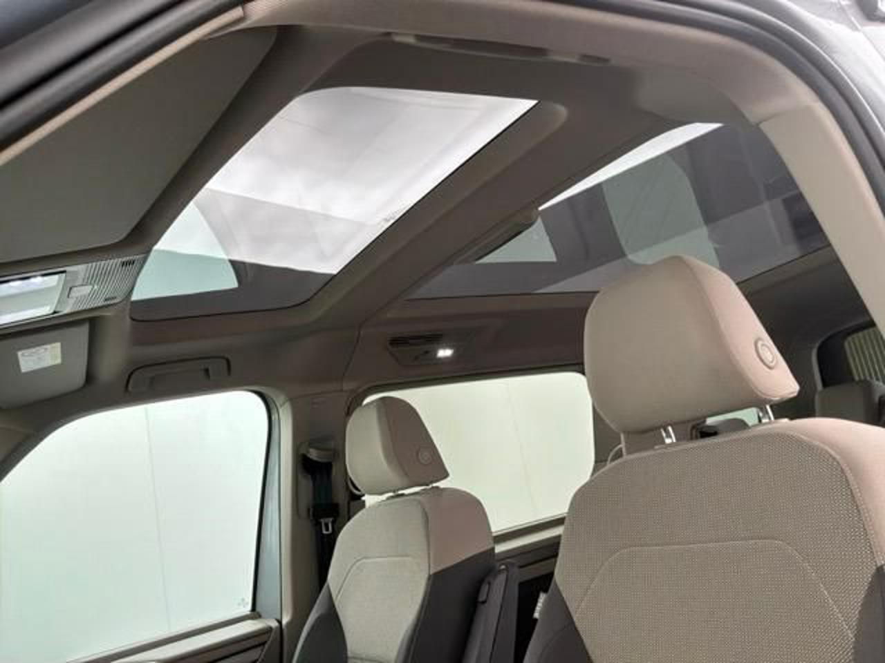 VOLKSWAGEN Multivan 1.5 e-Hybrid 245cv. 4Motion DSG L1 EDITION - 9