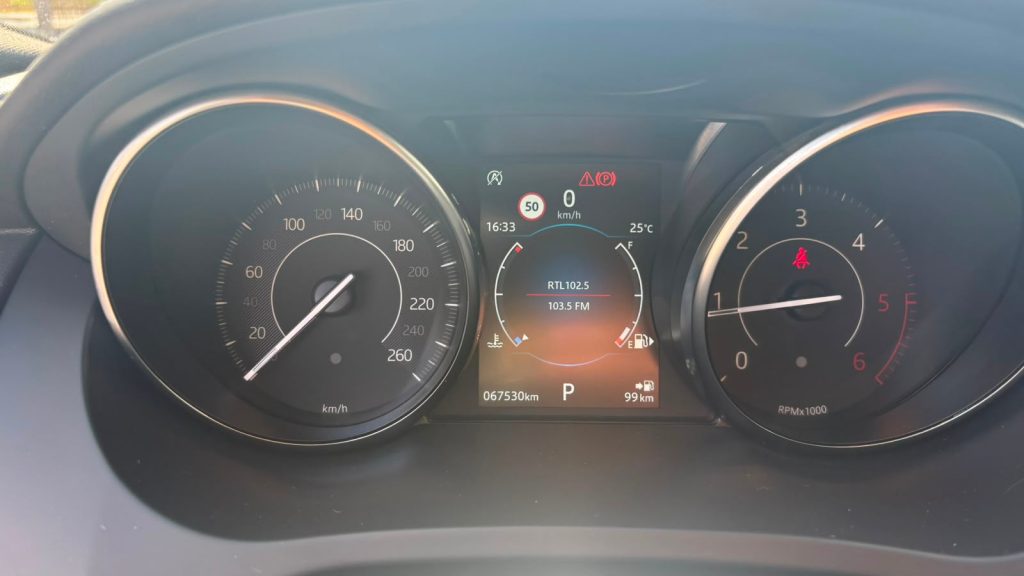 JAGUAR E-Pace 2.0D 150 CV AWD aut. R-Dynamic - 11
