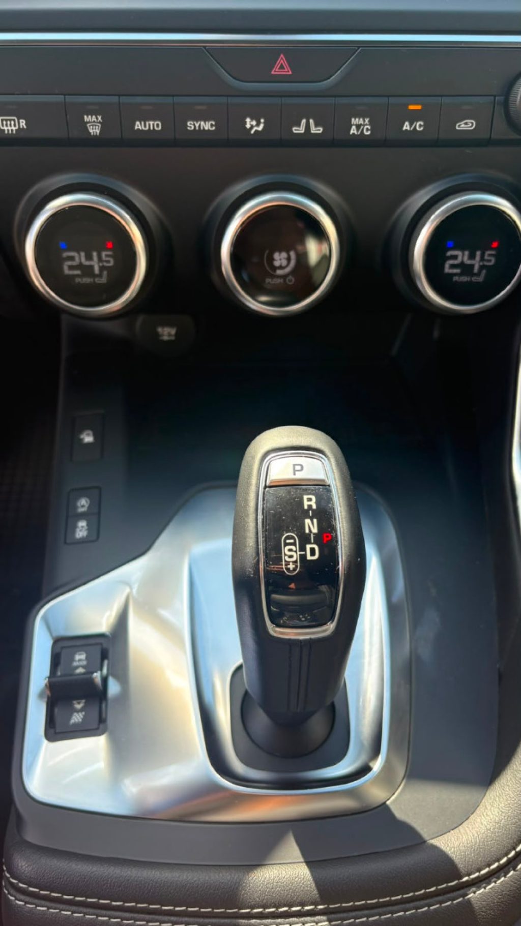 JAGUAR E-Pace 2.0D 150 CV AWD aut. R-Dynamic - 14