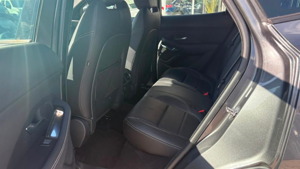 JAGUAR E-Pace 2.0D 150 CV AWD aut. R-Dynamic - 17